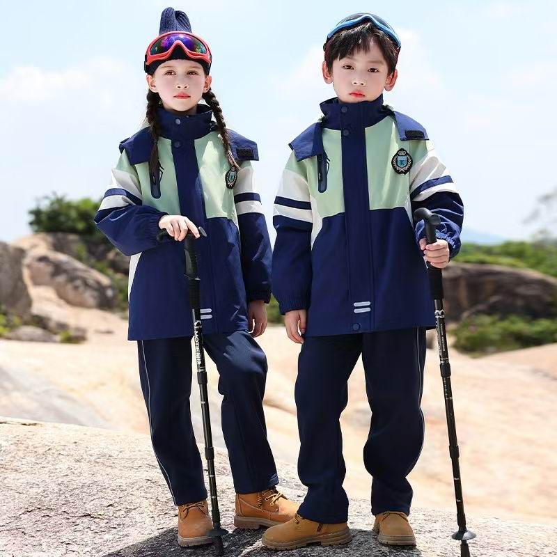 校服